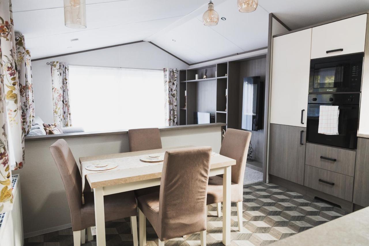 Atlas Ovation Lodge Auchterarder Eksteriør bilde